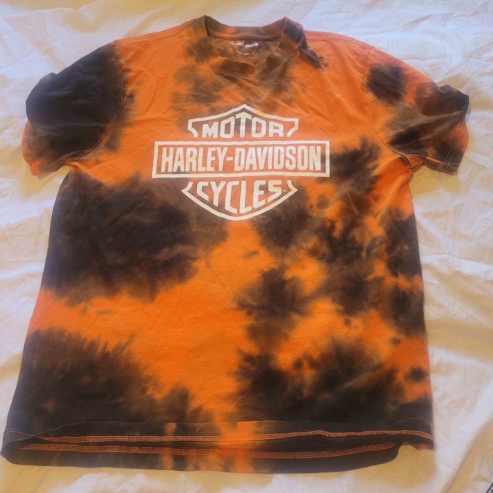 Harley-Davidson Men's Black and Orange Tie-Dye Tee